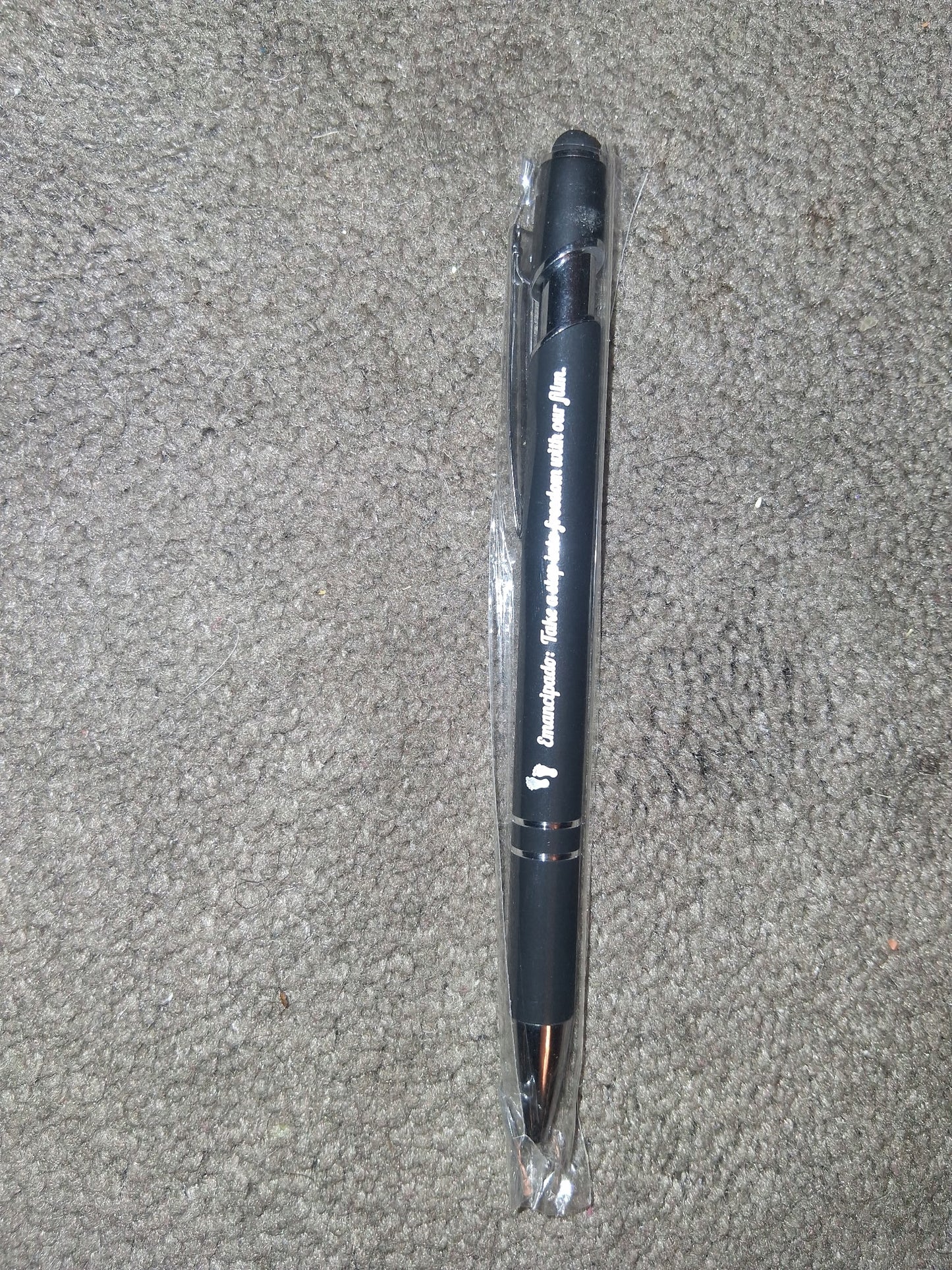 Image Quilt Productions Emancipado pen